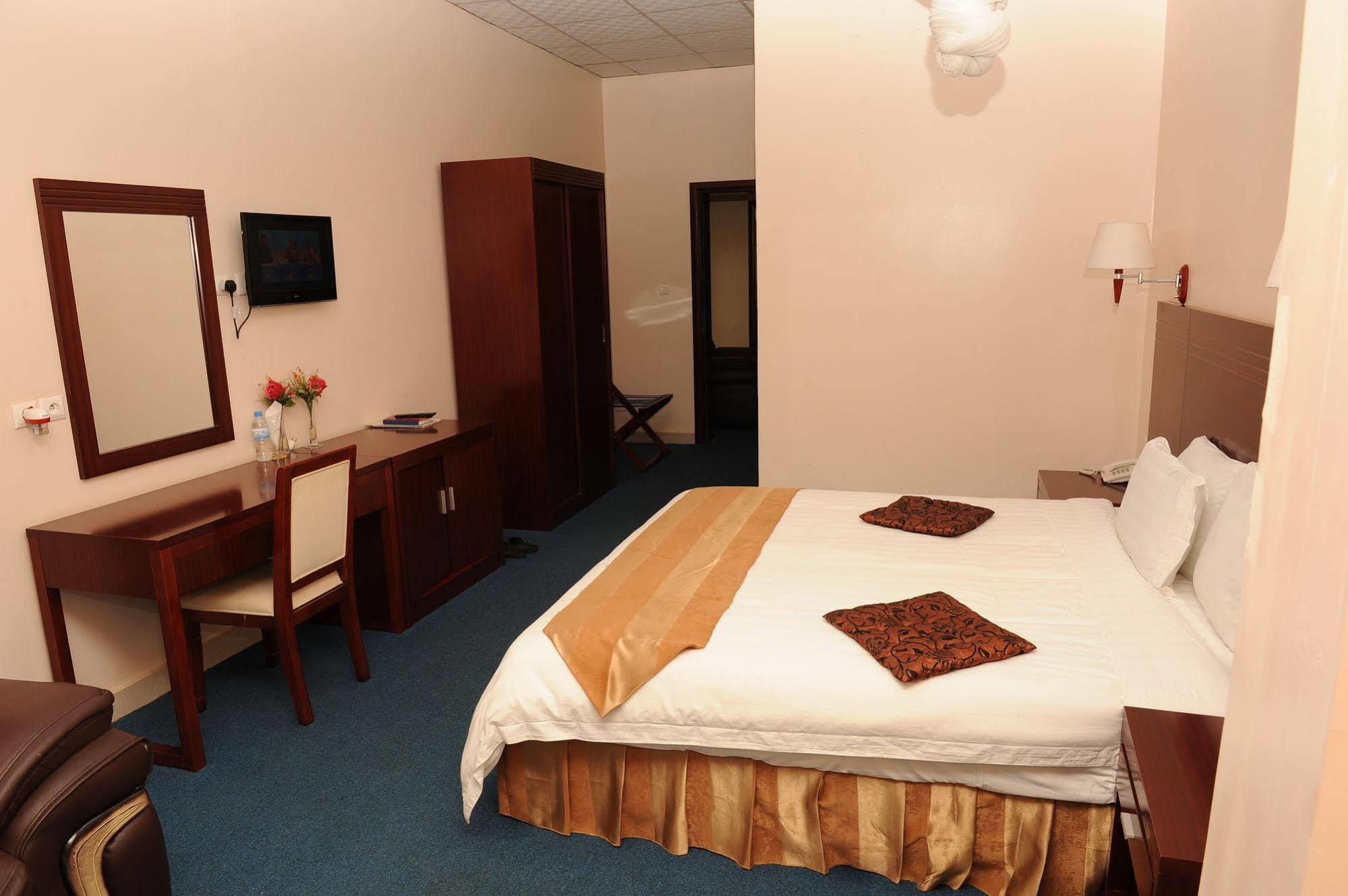 Nobleza Hotel Kigali Exteriör bild